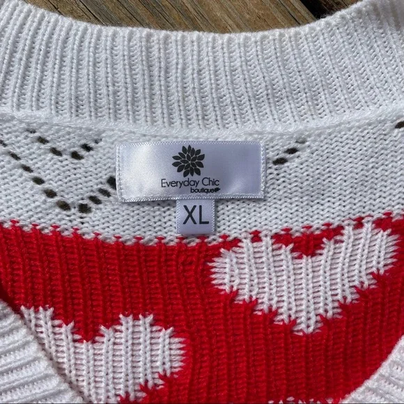 Valentine Heart Sweater Boutique White - Picture 9 of 9